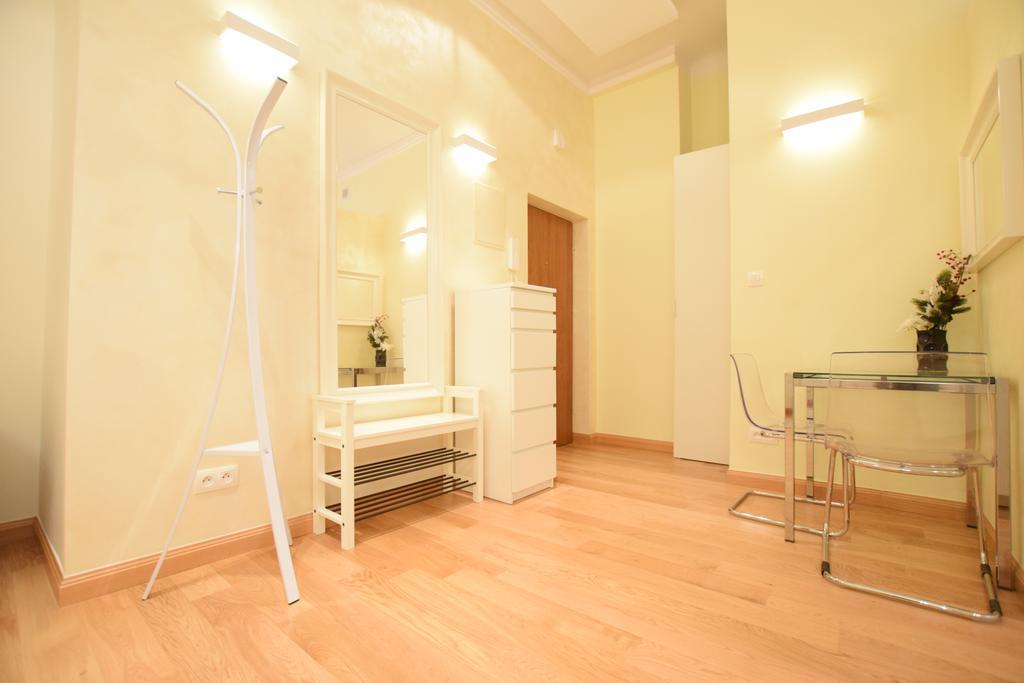 Elegant Apartment Foksal Varsóvia Exterior foto